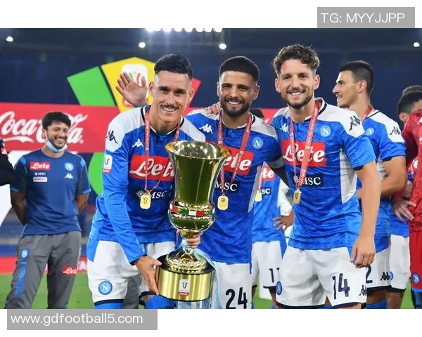 红黑军团主场鏖战蓝衣军那不勒斯巅峰对决激情燃爆圣西罗